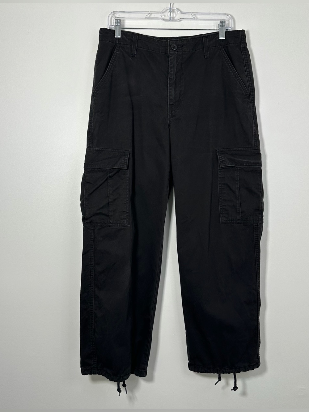 Levi’s ’94 Baggy Cargo Pants Black Women’s Size 30 Drawstring Hem 100% Cotton